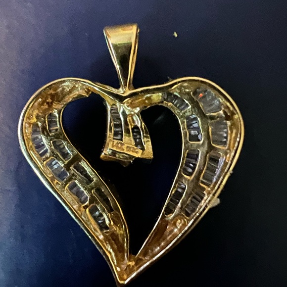 Large 14 KT GOLD heart diamond pendant - Picture 2 of 2
